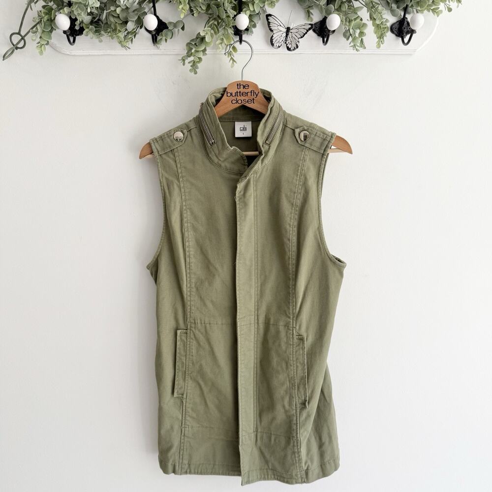 CAbi Utilitary Explorer Vest Small Olive Green Zipper Outdoor Fall Safari D3247